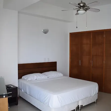 Apartamento Edificio Poseidon Del Caribe Laguito *